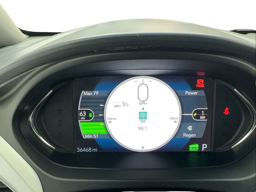 Used 2017 Chevrolet Bolt Premier w/ Driver Confidence II Package image 38