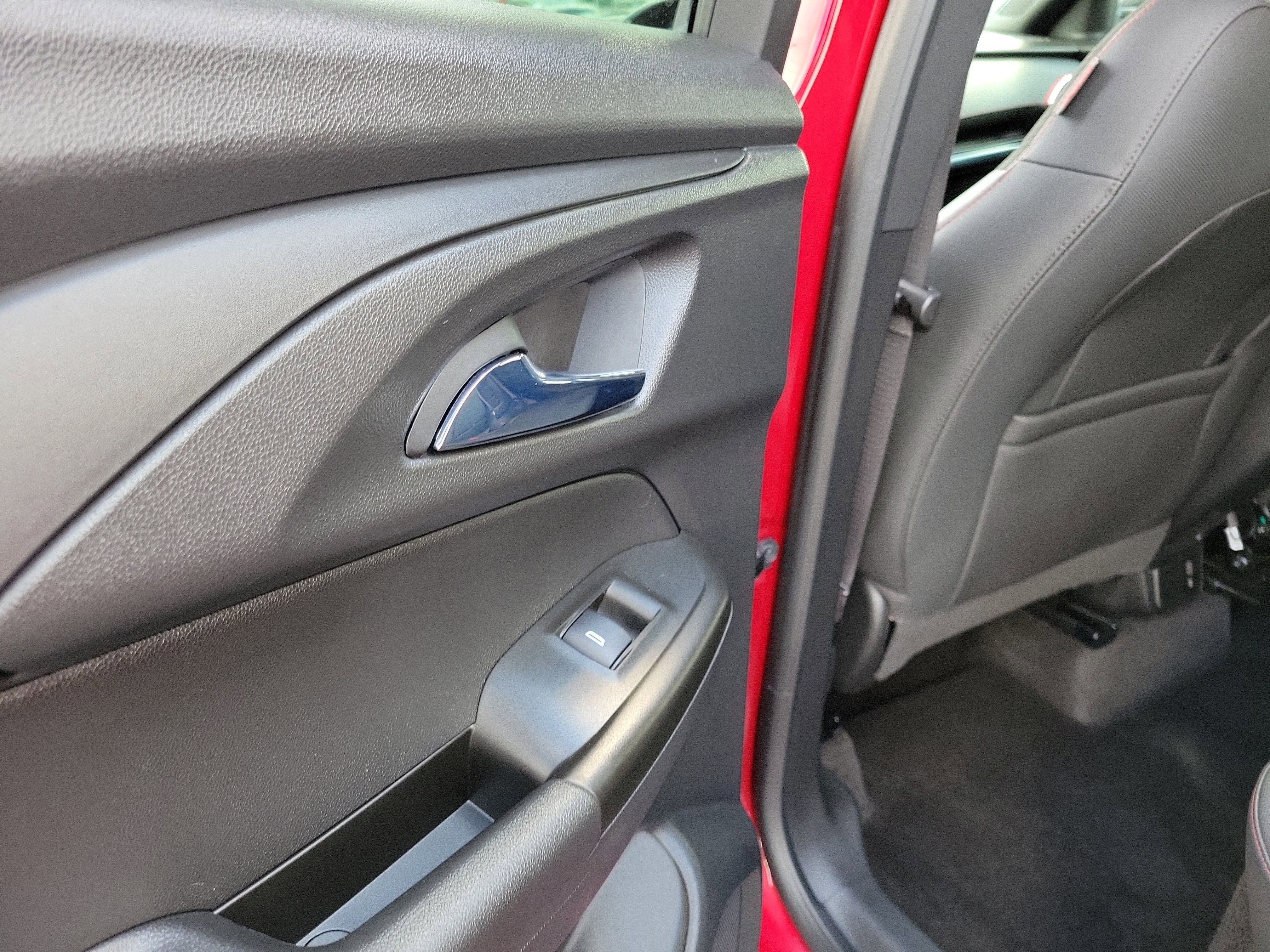 Used 2021 Chevrolet TrailBlazer RS w/ Convenience Package image 13