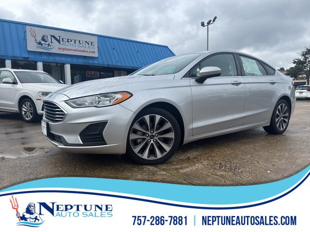 Used 2019 Ford Fusion SE image 1
