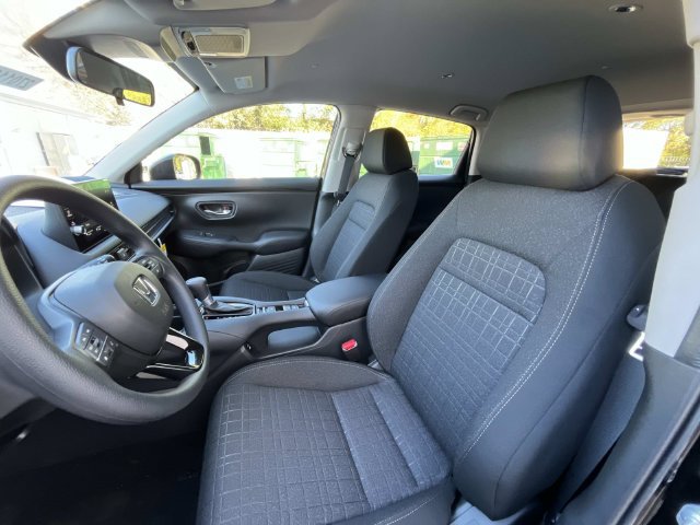 New 2027 Honda HR-V LX image 13