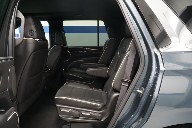 Used 2021 Cadillac Escalade Premium Luxury w/ Driver Assist Tech Package AWD/4WD image 23