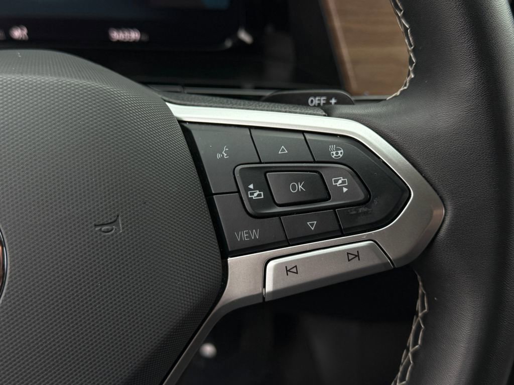 Used 2024 Volkswagen Atlas SE image 36