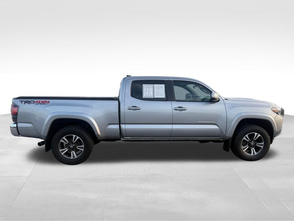 Used 2019 Toyota Tacoma TRD Sport w/ TRD Premium Sport Package AWD/4WD image 28