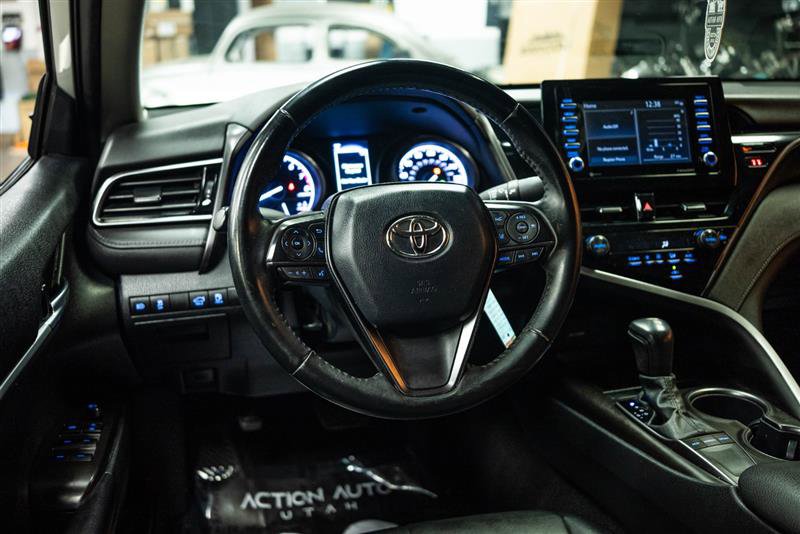 Used 2023 Toyota Camry SE FWD image 16