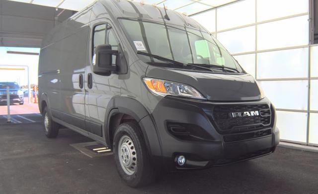 Used 2025 RAM ProMaster 2500 w/ Convenience Group FWD video 2