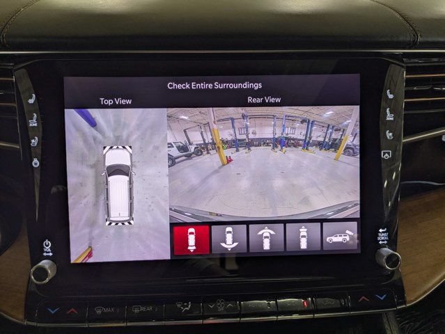 Used 2022 Jeep Grand Wagoneer Series III w/ Rear Seat Video Group 1 AWD/4WD image 25