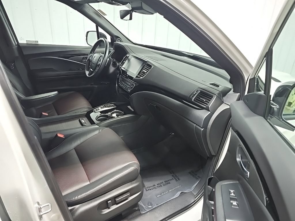 Used 2023 Honda Ridgeline Black Edition image 18