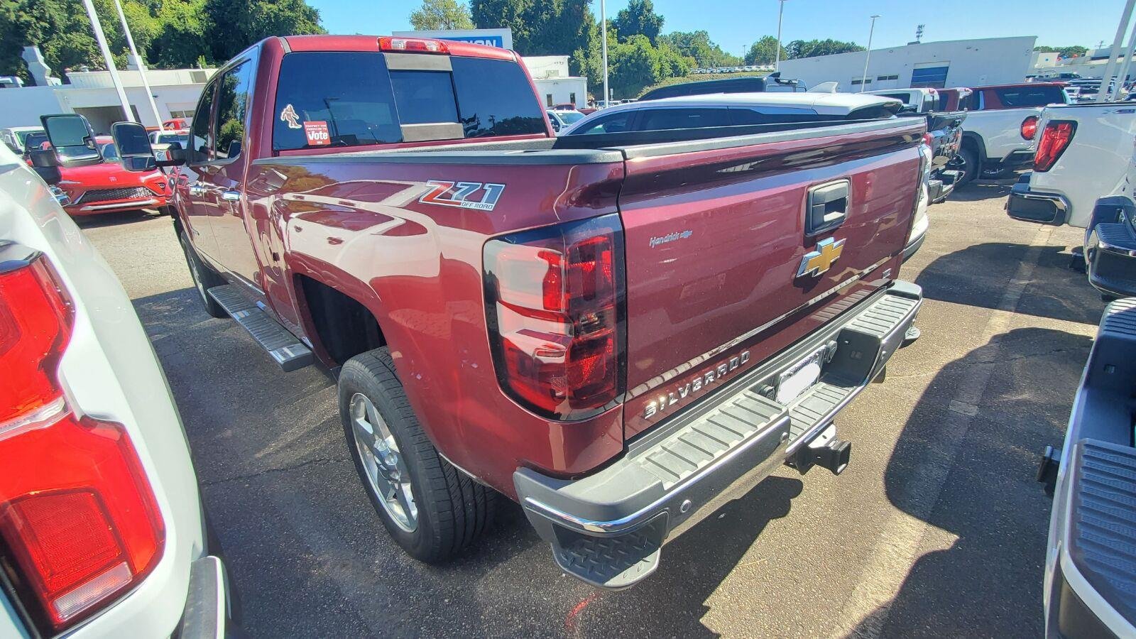 Used 2015 Chevrolet Silverado 2500 LTZ w/ Duramax Plus Package AWD/4WD image 8