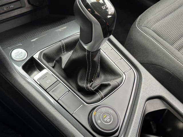 Used 2022 Volkswagen Tiguan S image 25