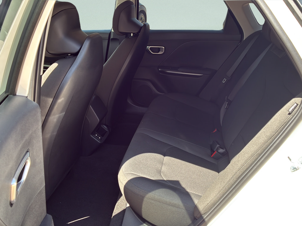New 2026 Kia K4 FWD image 24