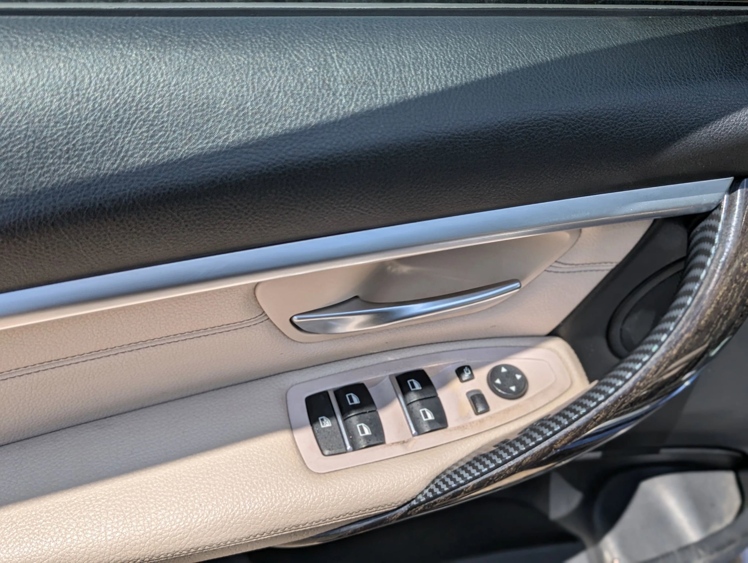 Used 2017 BMW 330i Sedan image 19