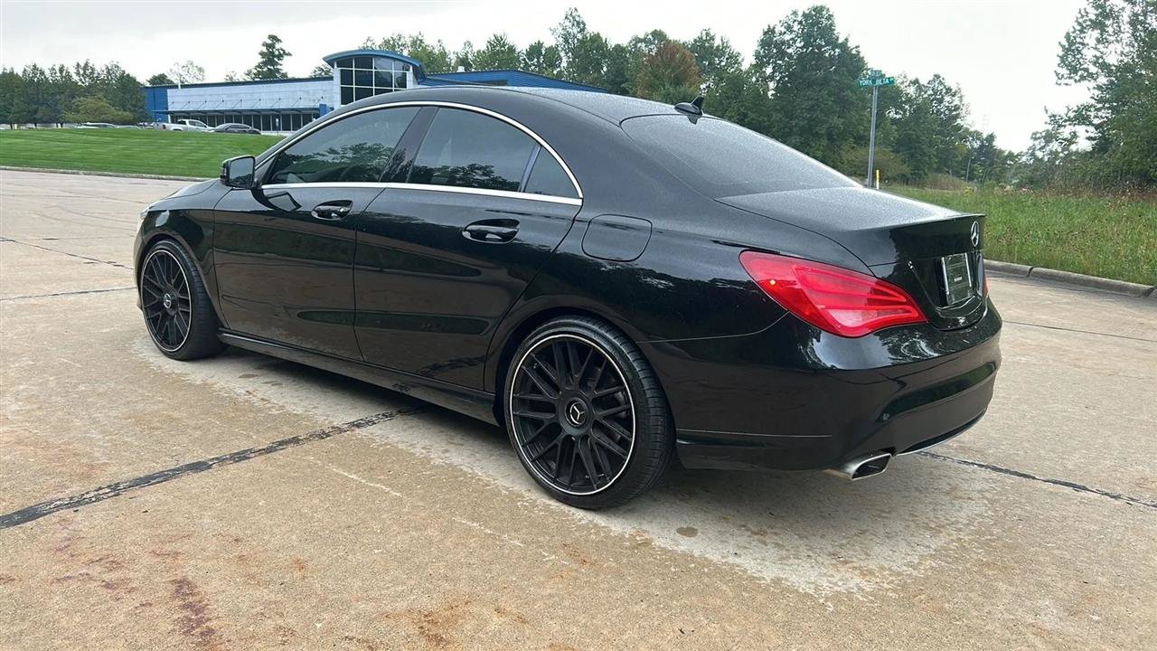 Used 2014 Mercedes-Benz CLA 250 image 9
