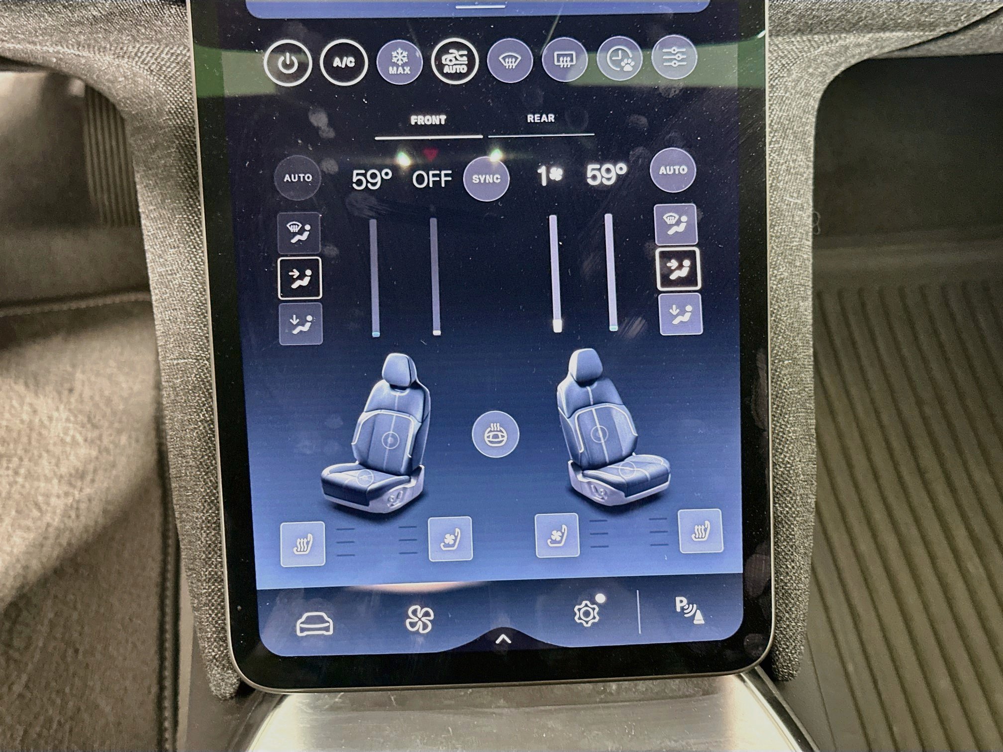 Used 2024 Lucid Air Touring AWD/4WD image 21