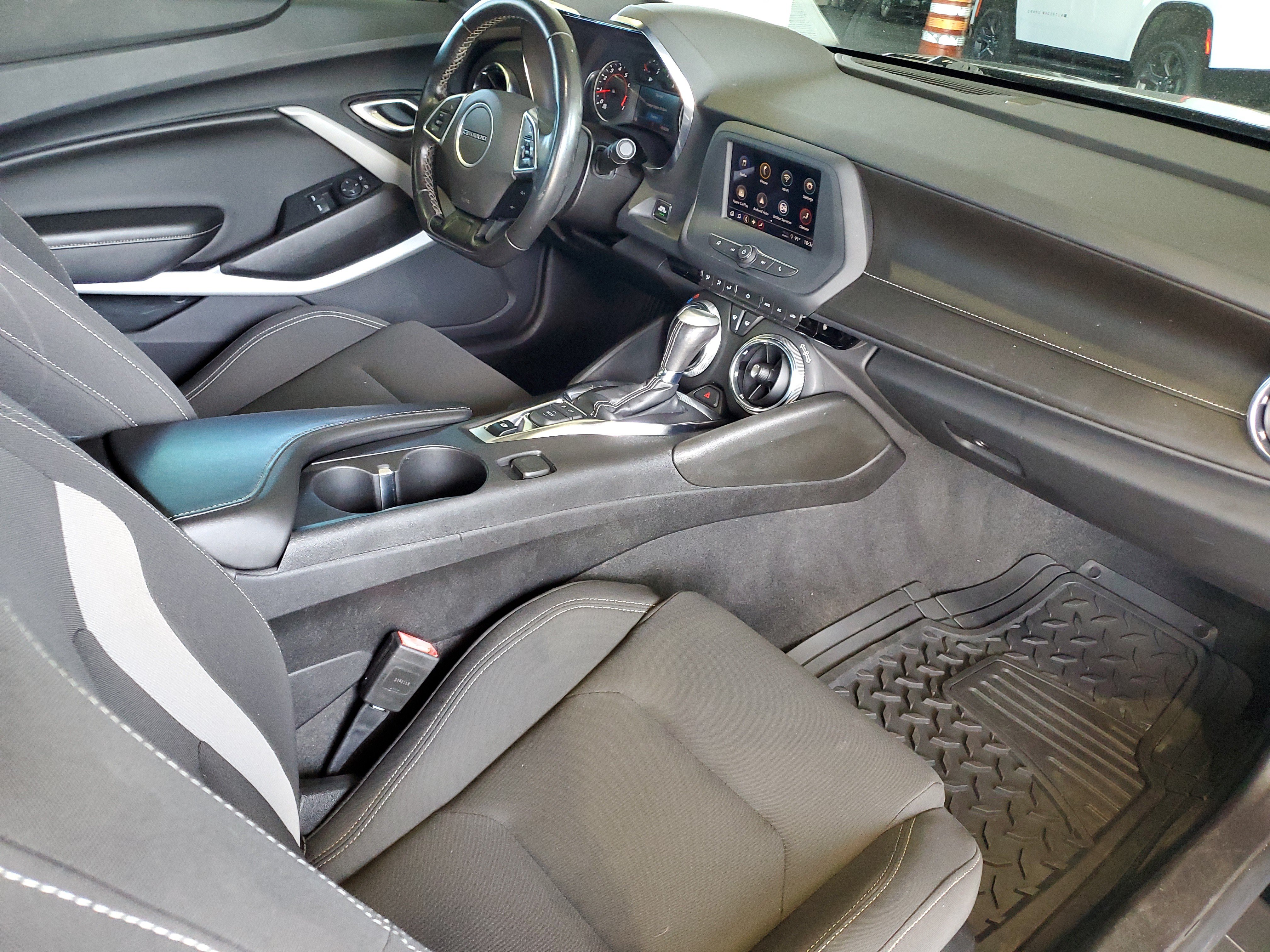 Used 2022 Chevrolet Camaro LS RWD image 5