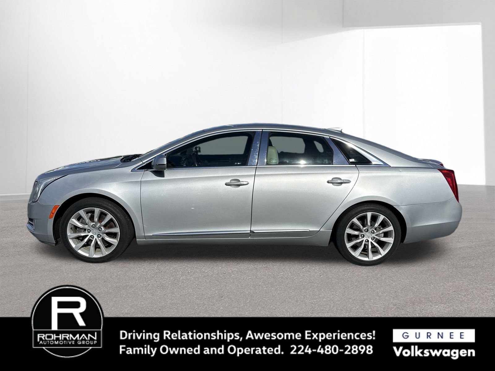 Used 2016 Cadillac XTS Luxury w/ Driver Awareness Package AWD/4WD image 5