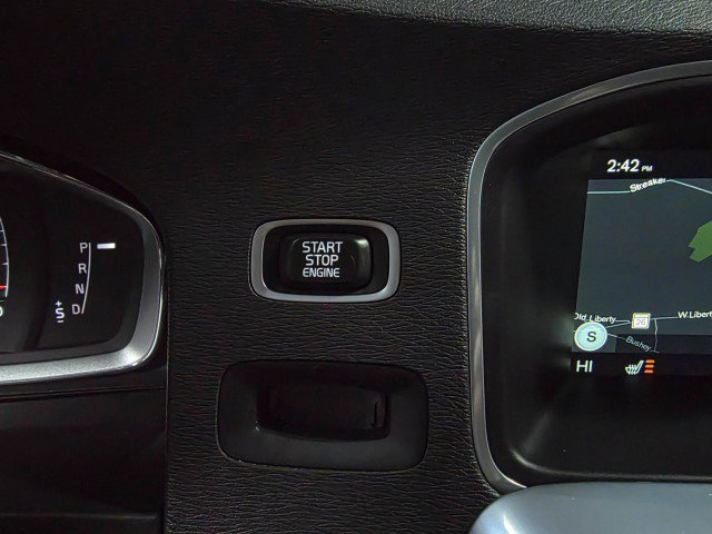 Used 2017 Volvo S60 T5 Inscription w/ Climate Package image 24