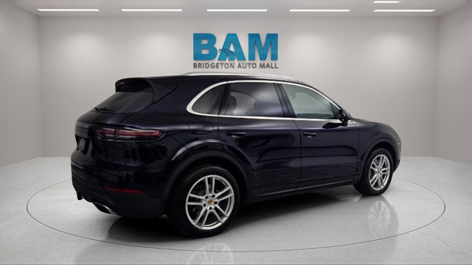 Used 2023 Porsche Cayenne image 7