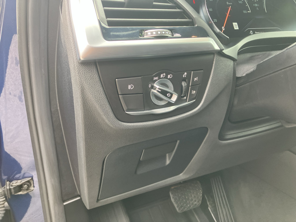Used 2018 BMW X3 xDrive30i AWD/4WD image 14