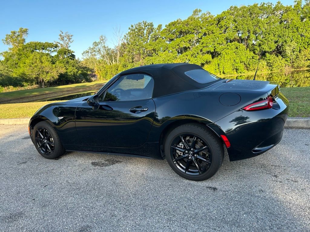 Used 2024 MAZDA MX-5 Miata Sport image 3