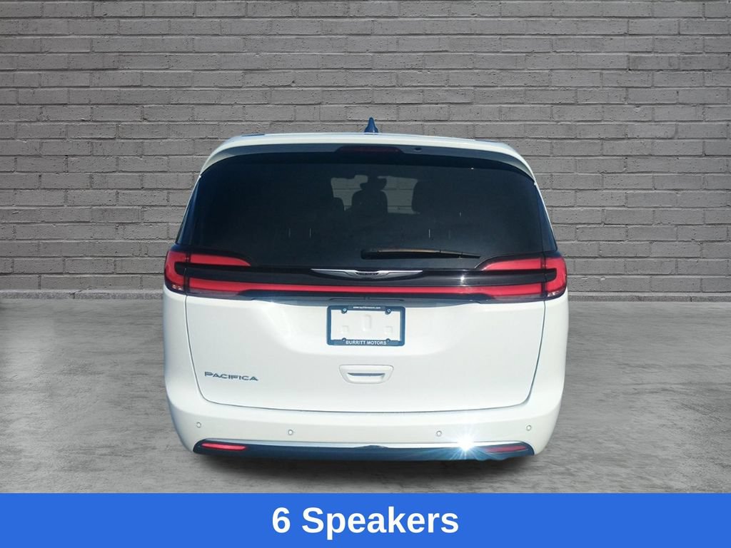 Used 2025 Chrysler Pacifica Select FWD image 7