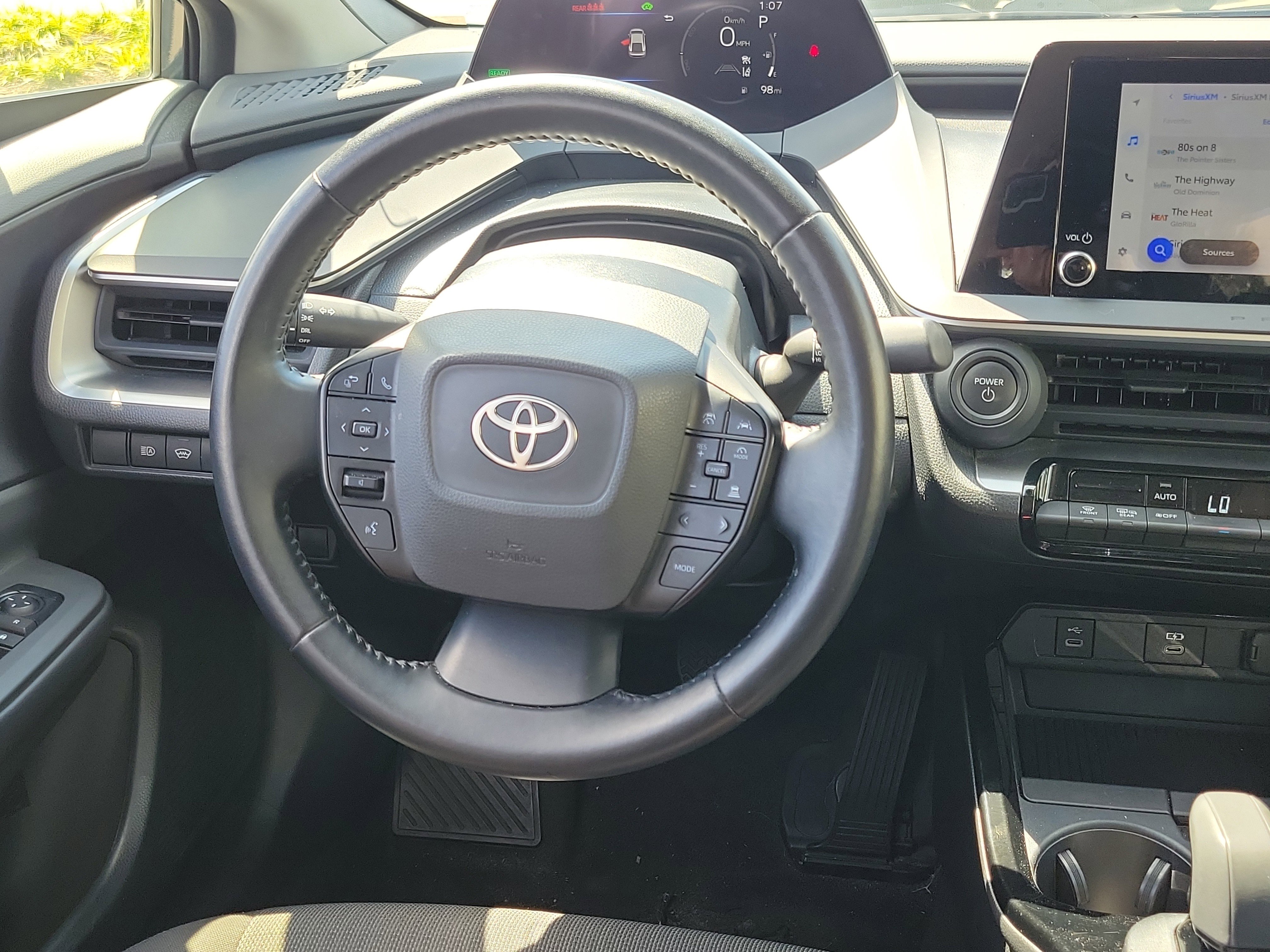 Used 2024 Toyota Prius LE FWD image 18