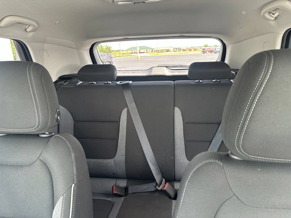 Used 2025 Chevrolet TrailBlazer LT AWD/4WD image 17