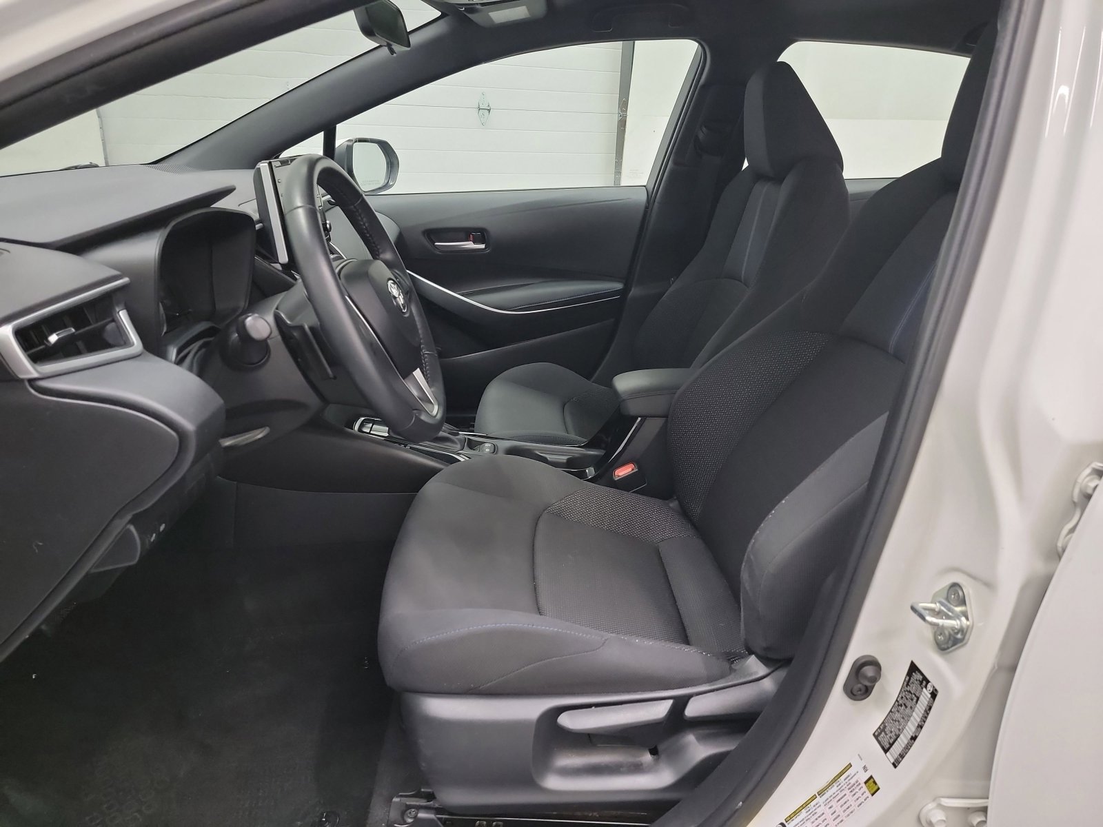 Used 2020 Toyota Corolla SE FWD image 12