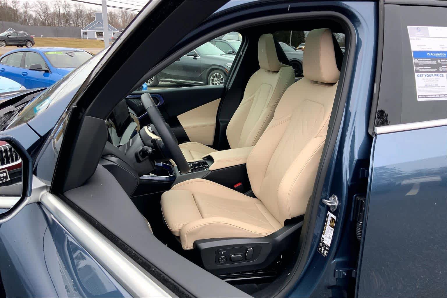 Certified 2025 BMW X3 xDrive30i w/ Convenience Package image 7