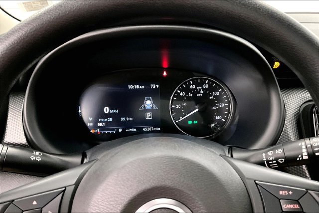 Used 2022 Nissan Kicks SV FWD image 29