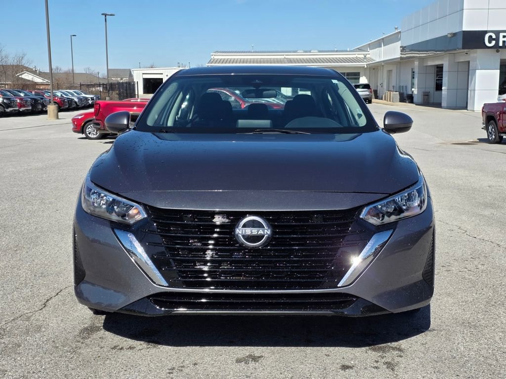 Used 2025 Nissan Sentra SV image 2