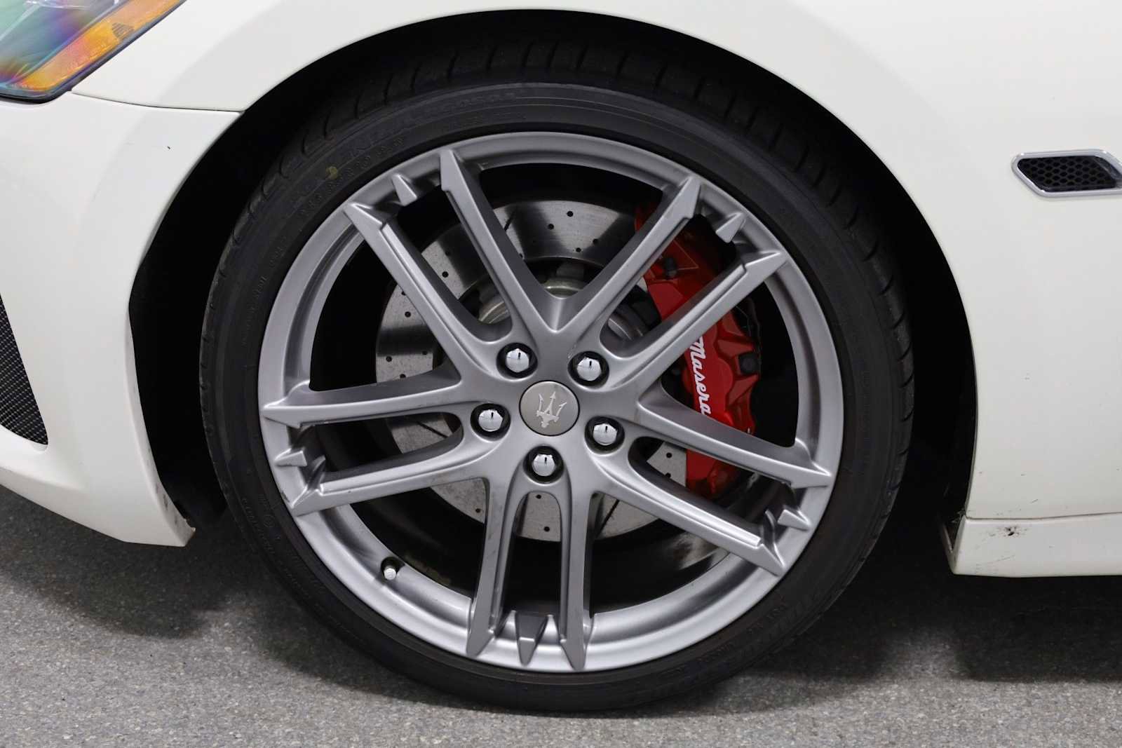 Used 2018 Maserati GranTurismo Sport image 39