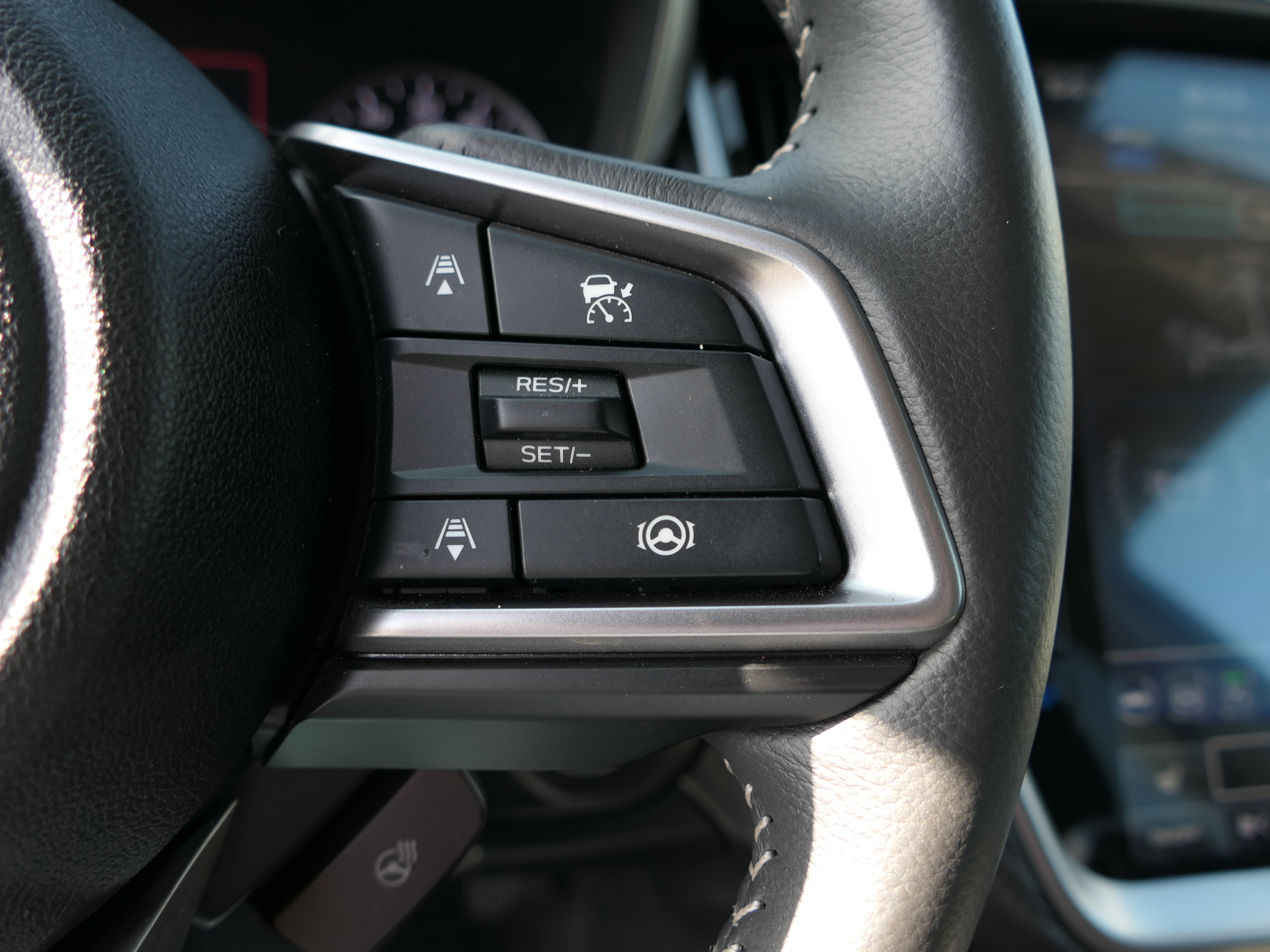 Certified 2025 Subaru Outback Limited XT AWD/4WD image 15