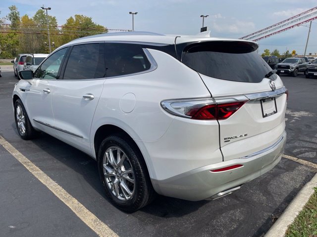 Used 2023 Buick Enclave Essence w/ Experience Buick Package AWD/4WD image 6