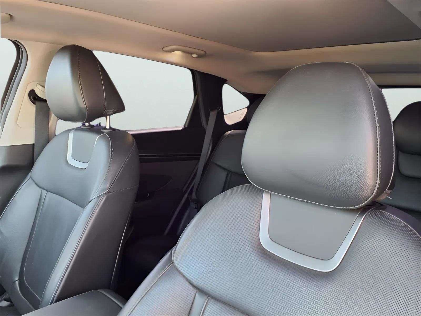 Certified 2023 Hyundai Tucson Limited w/ Cargo Package image 14