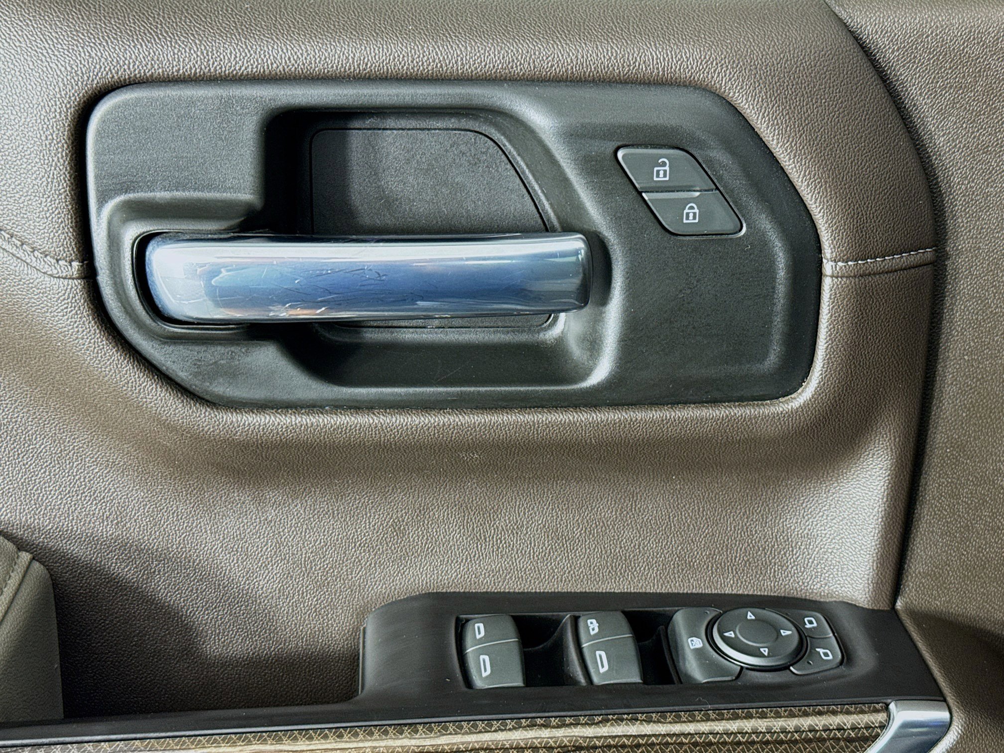 Used 2020 Chevrolet Silverado 1500 LT image 21