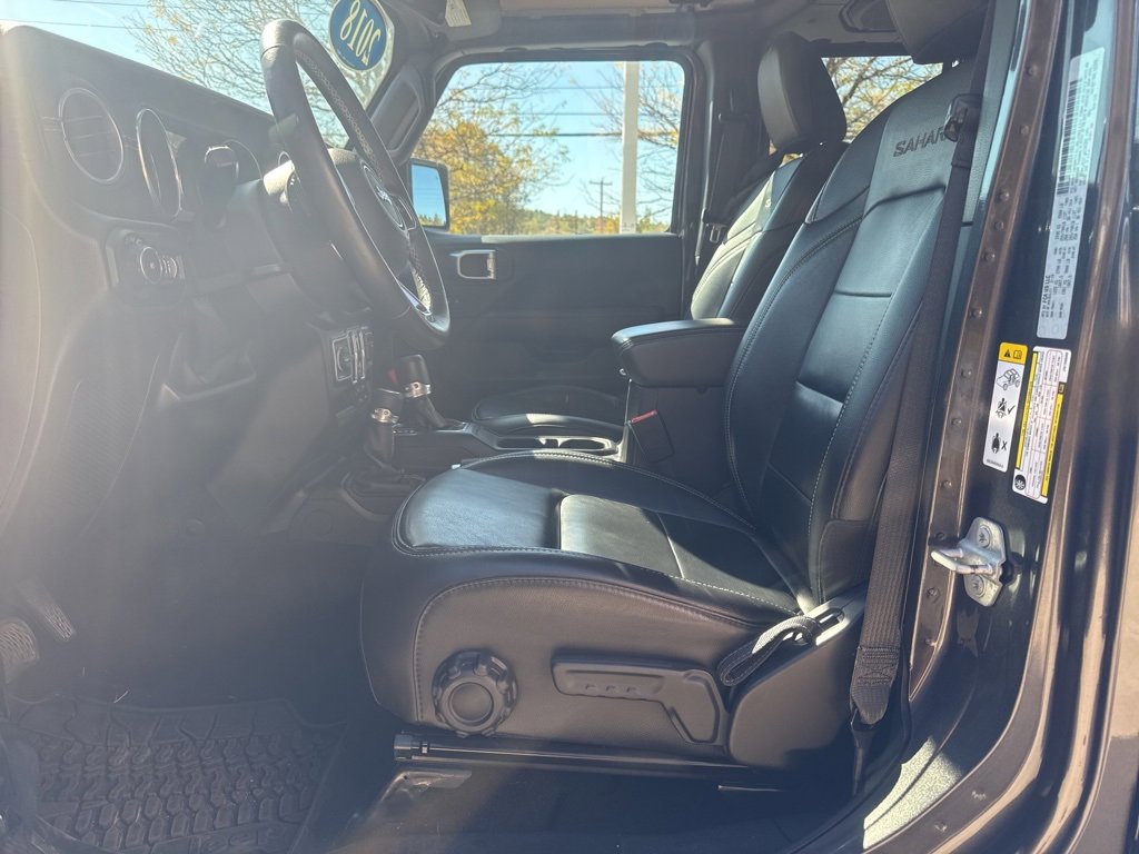 Used 2018 Jeep Wrangler Unlimited Sahara image 18
