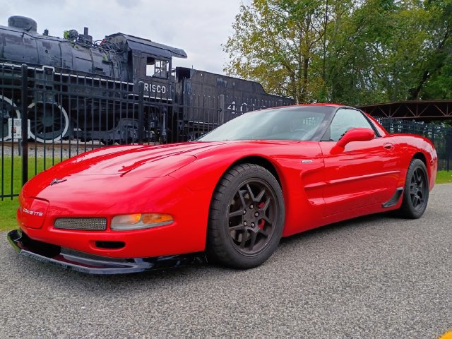 Used 2001 Chevrolet Corvette Z06 w/ Memory Pkg RWD image 5