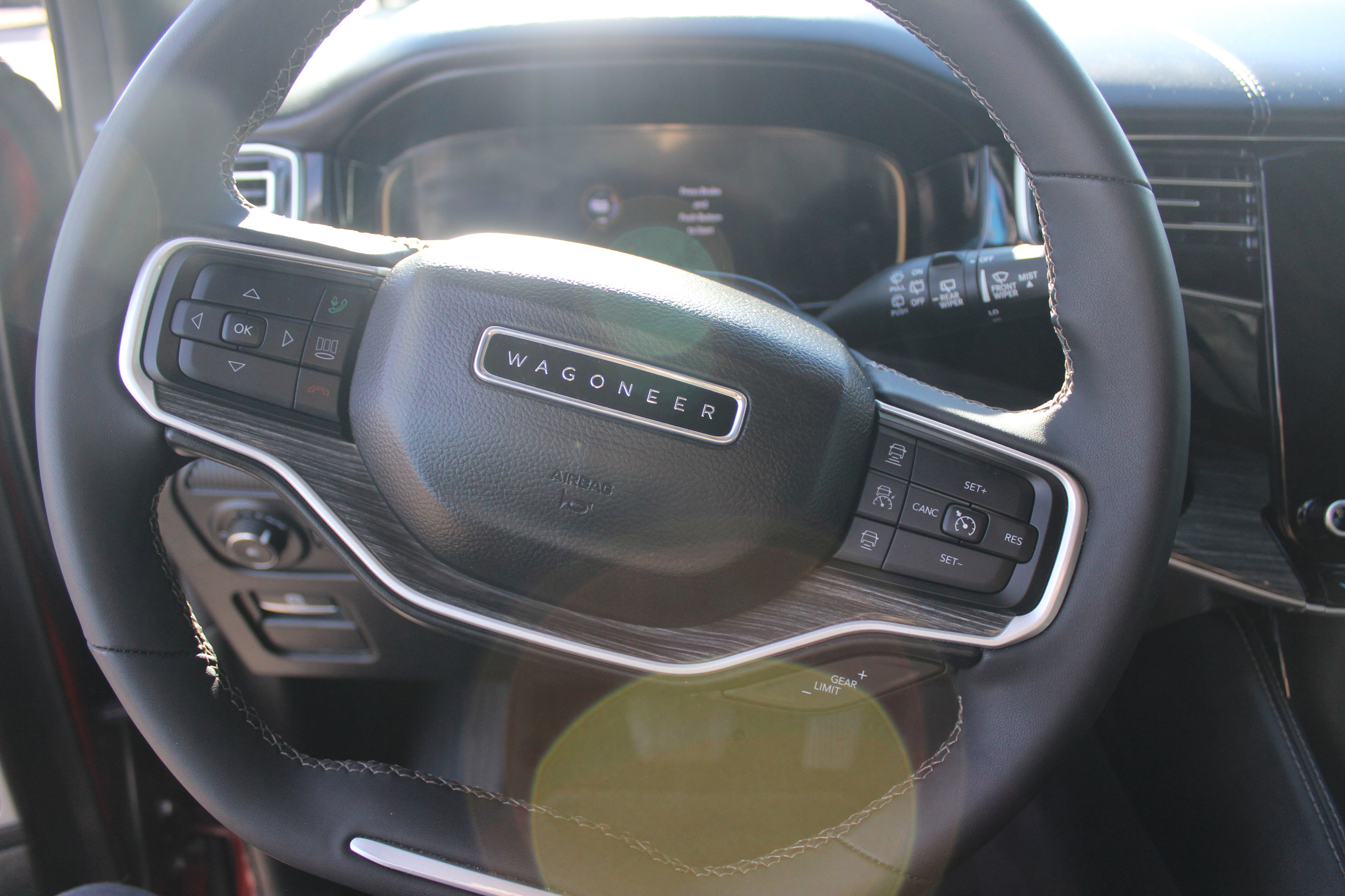 Used 2022 Jeep Wagoneer Series III w/ Convenience Group I image 20