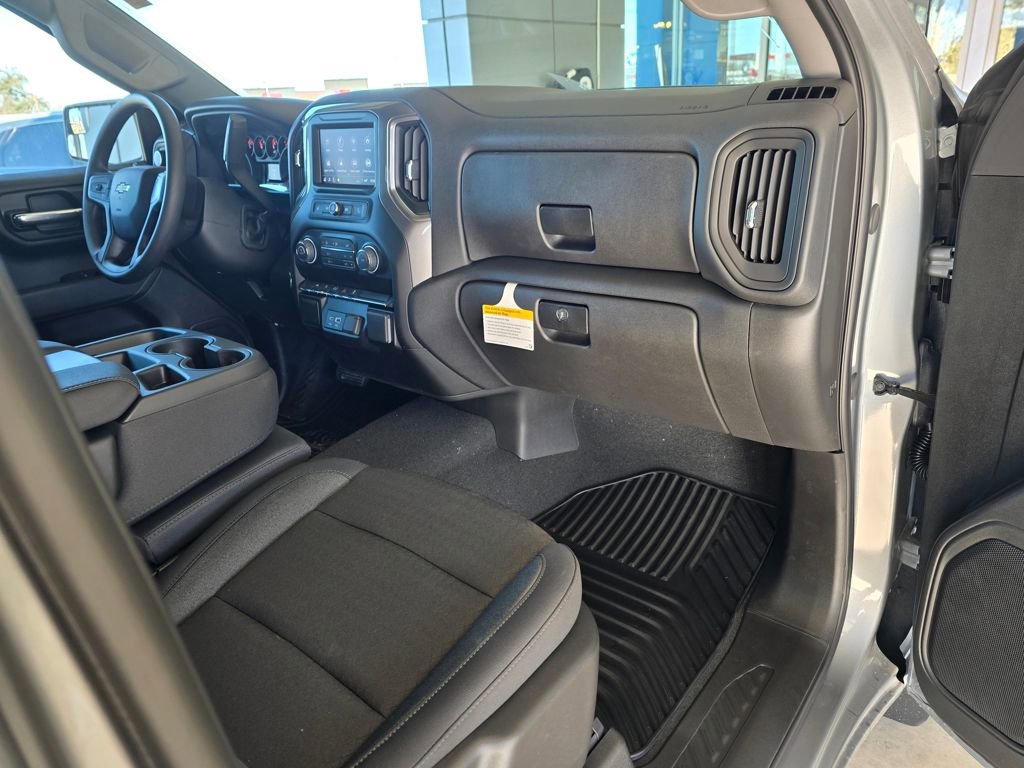 New 2026 Chevrolet Silverado 1500 Custom w/ LPO, Dark Essentials Package image 12
