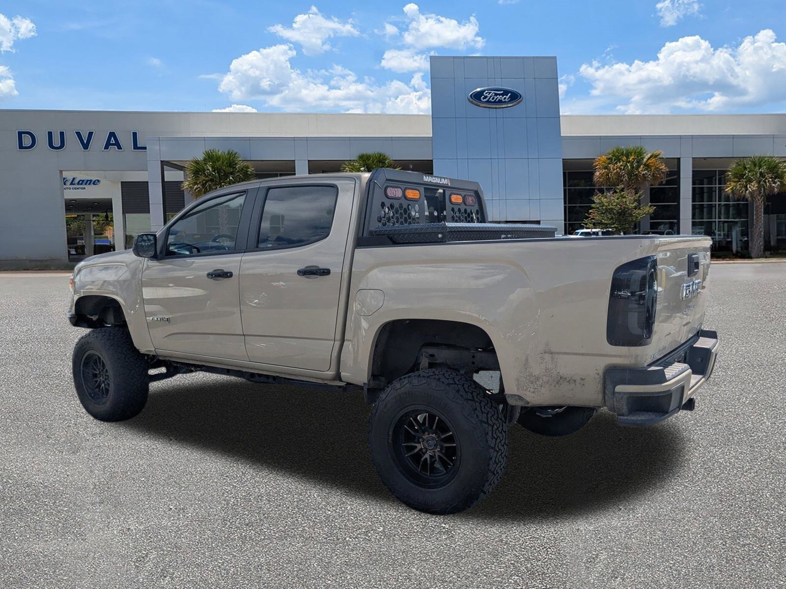 Used 2022 GMC Canyon AT4 w/ Trailering Package image 6