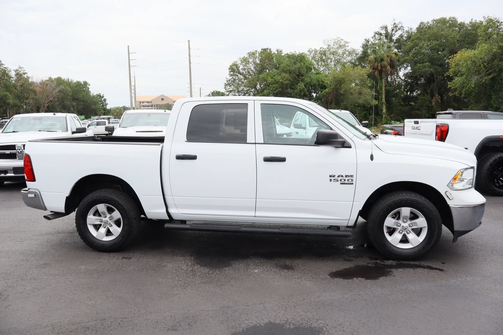 Used 2022 RAM 1500 Classic SLT w/ Electronics Group AWD/4WD image 10