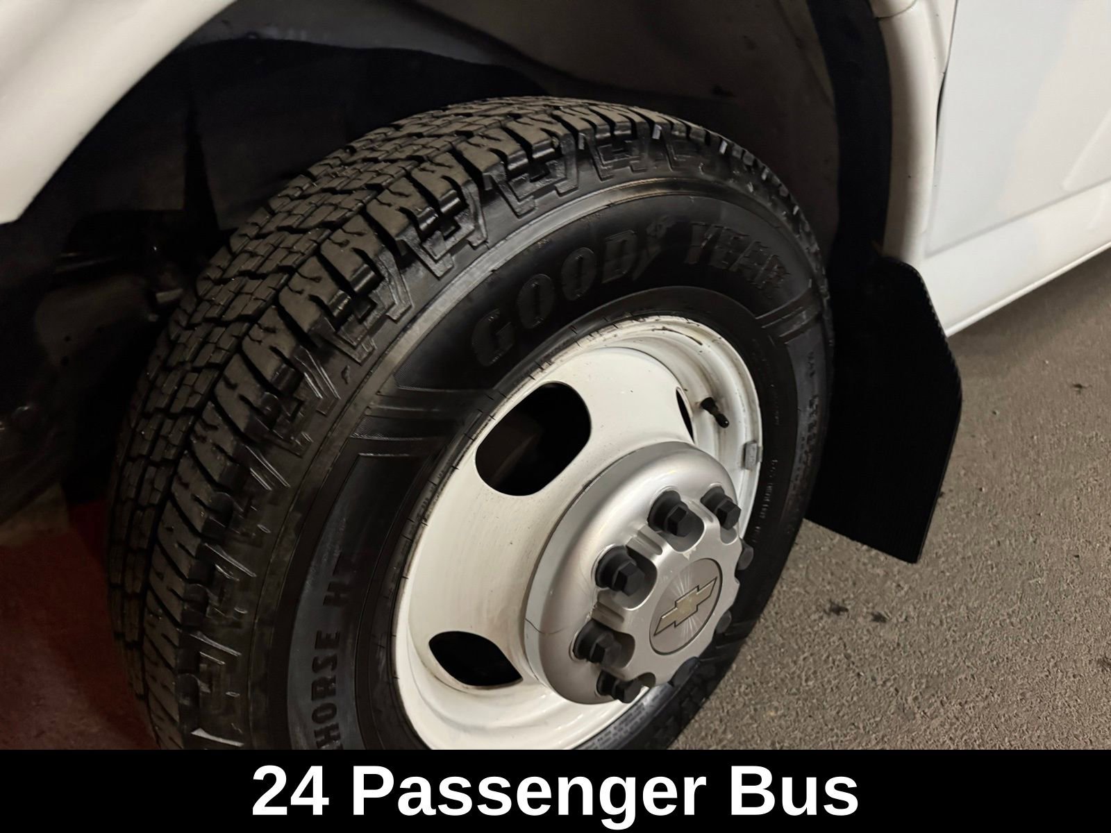 Used 2005 Chevrolet Express 3500 w/ School Bus Package image 3