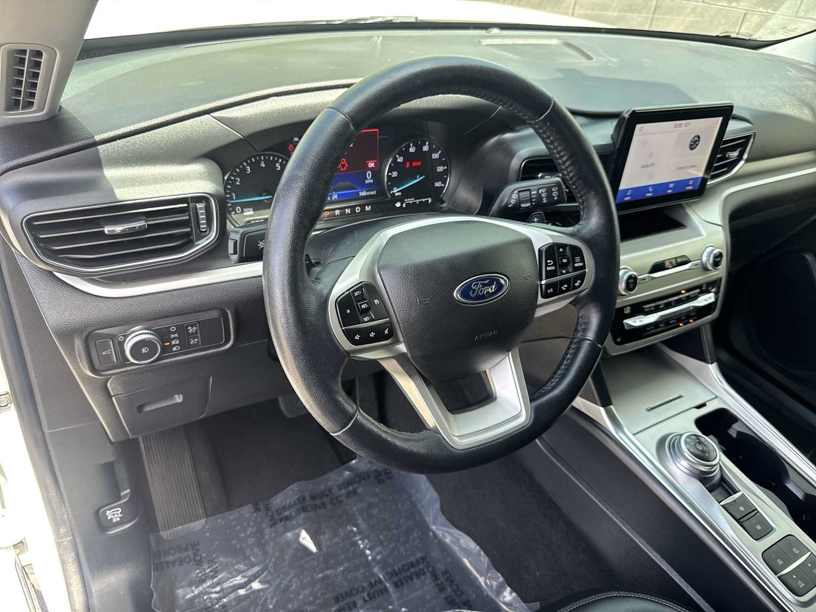 Used 2021 Ford Explorer XLT w/ Equipment Group 202A RWD image 10