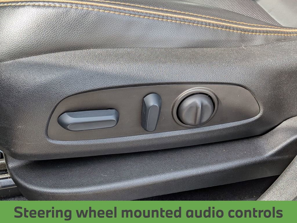 Used 2022 GMC Terrain AT4 w/ LPO, Floor Liner Package AWD/4WD image 17