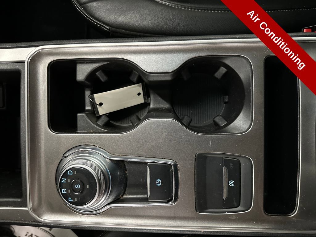 Used 2023 Ford Edge SEL image 30