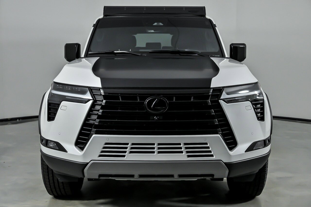 Used 2025 Lexus GX 550 w/ Accessory Package (CT) AWD/4WD image 5