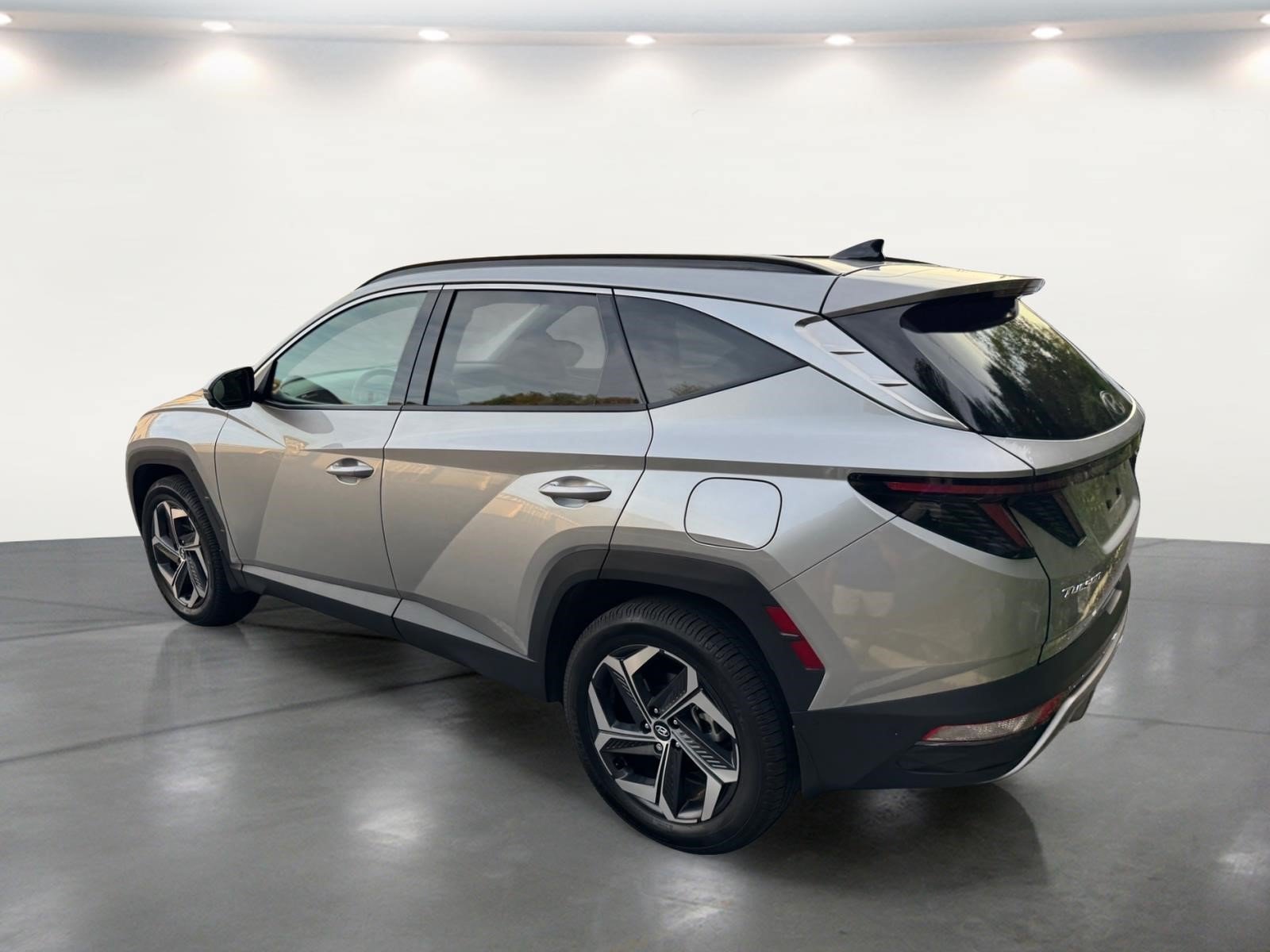 Used 2024 Hyundai Tucson Limited AWD/4WD image 18