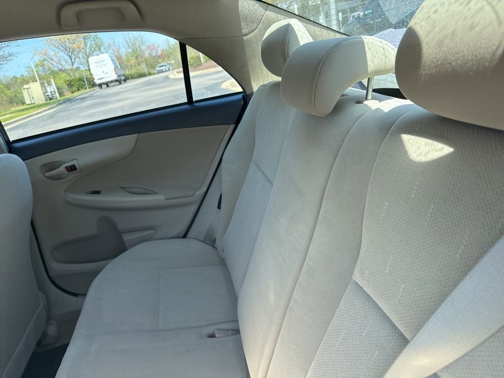 Used 2013 Toyota Corolla L image 9