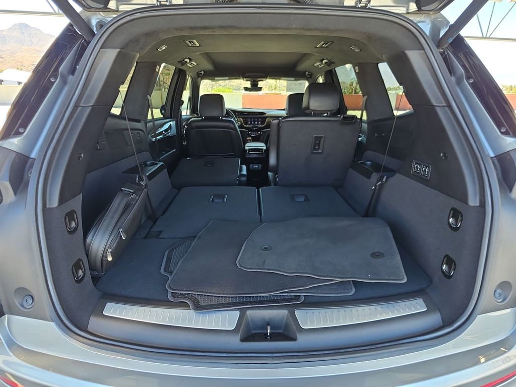 Certified 2023 Cadillac XT6 Sport w/ Platinum Package AWD/4WD image 27