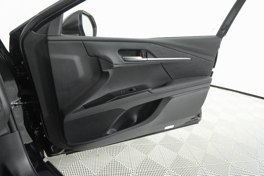 Used 2025 Toyota Camry XSE w/ Premium Plus Package FWD image 21